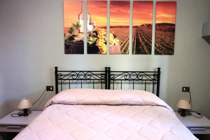 Room 12 of 98