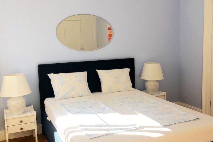 Room 5 of 54
