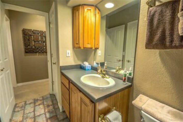 Room 5 of 25
