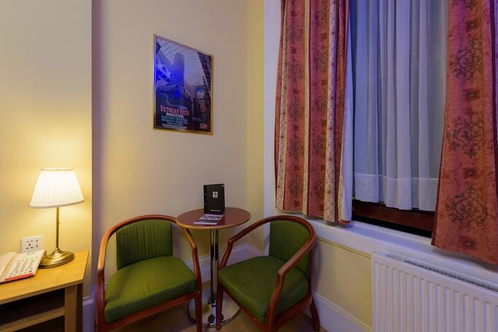 Room 12 of 81