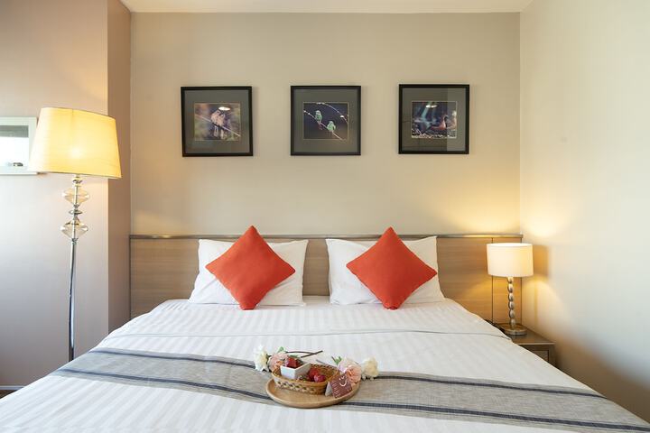 Room 8 of 39