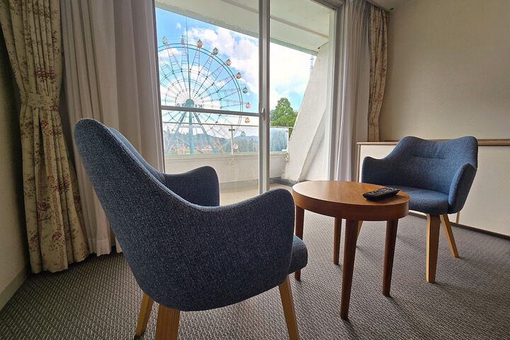 Room 27 of 53