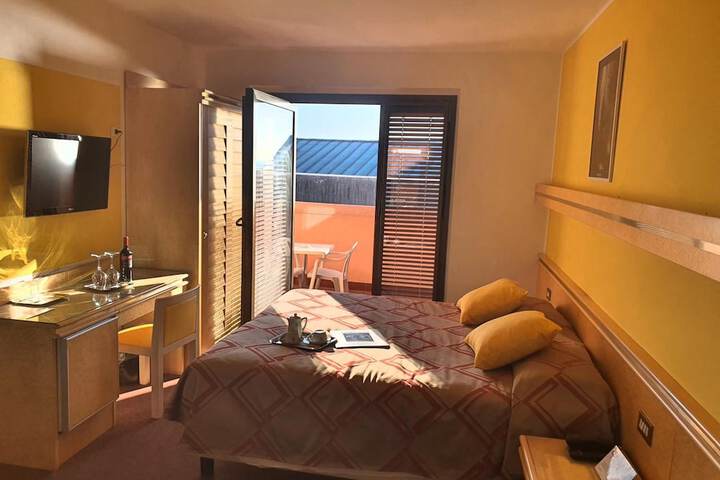 Room 17 of 46
