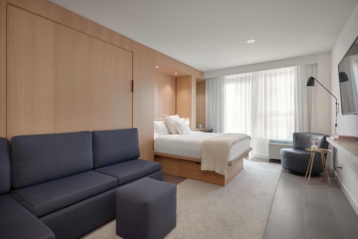 Room 8 of 56