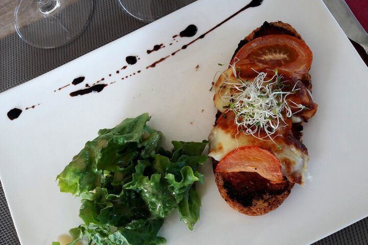 Dining 10 of 38