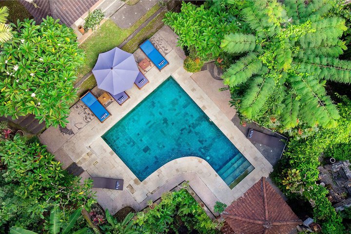 Pool 91 of 123