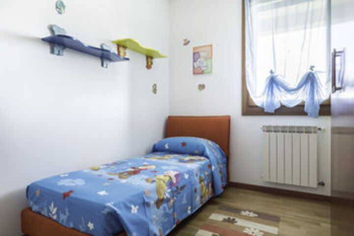 Room 169 of 871