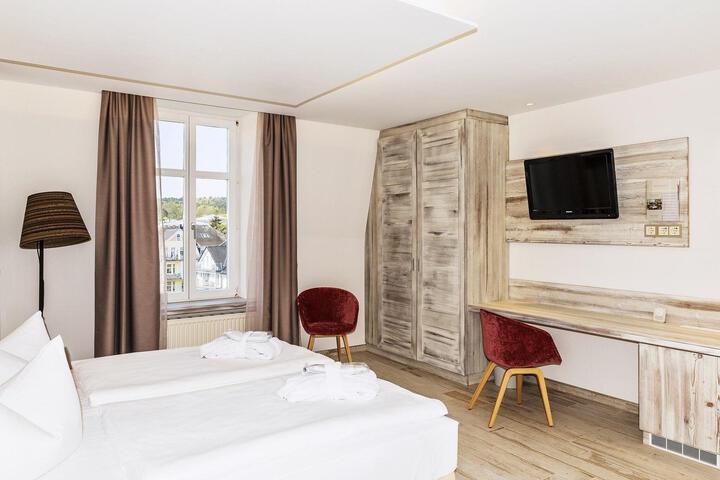 Room 40 of 62