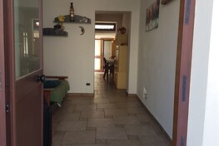 Room 34 of 52