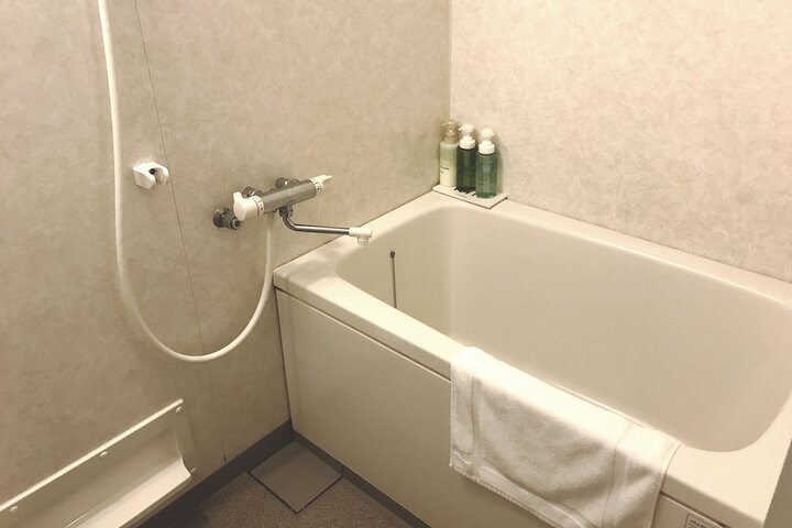 Room 44 of 111