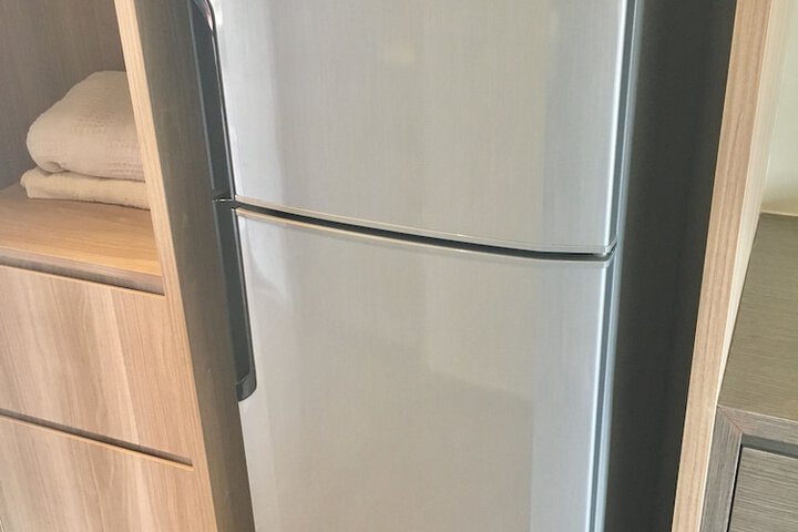 Mini-refrigerator