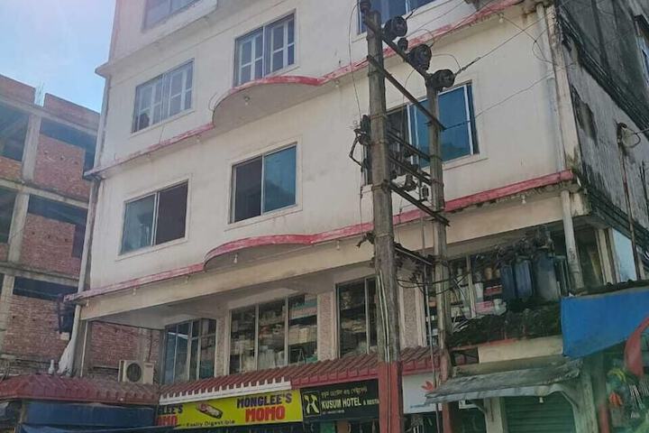 Kusum Hotel & Restaurant