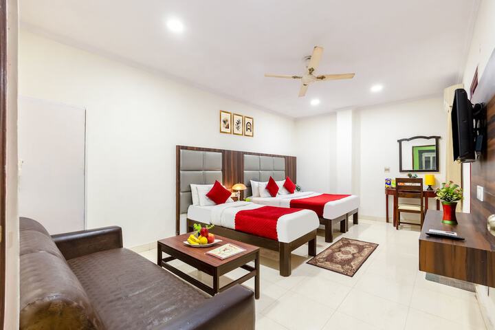Room 15 of 44