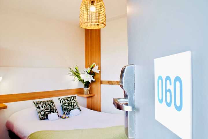 Room 25 of 130