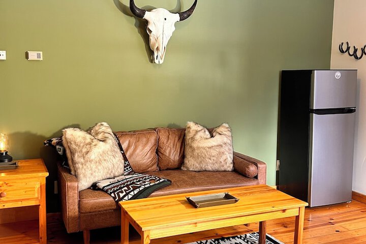 Room 3 of 53