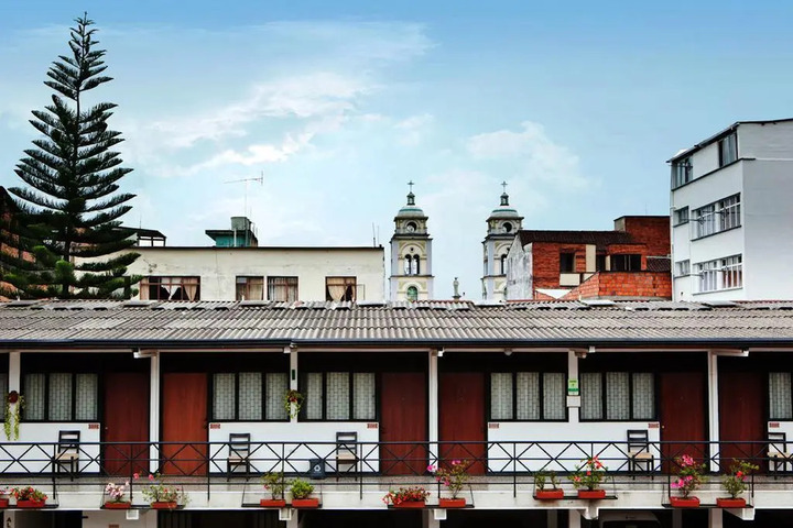 HOTEL LUSITANIA