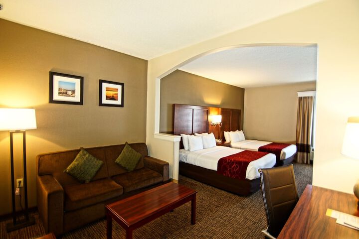 1 King Bed Suite (23 of 25)