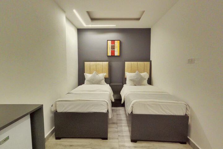 Room 31 of 62