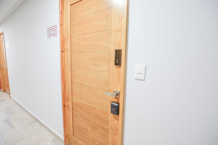 Ballroom/Hall 109 of 122
