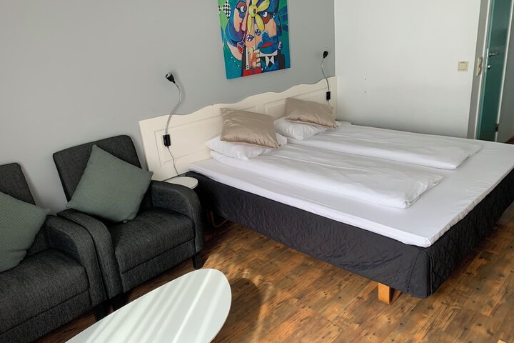 Room 7 of 17
