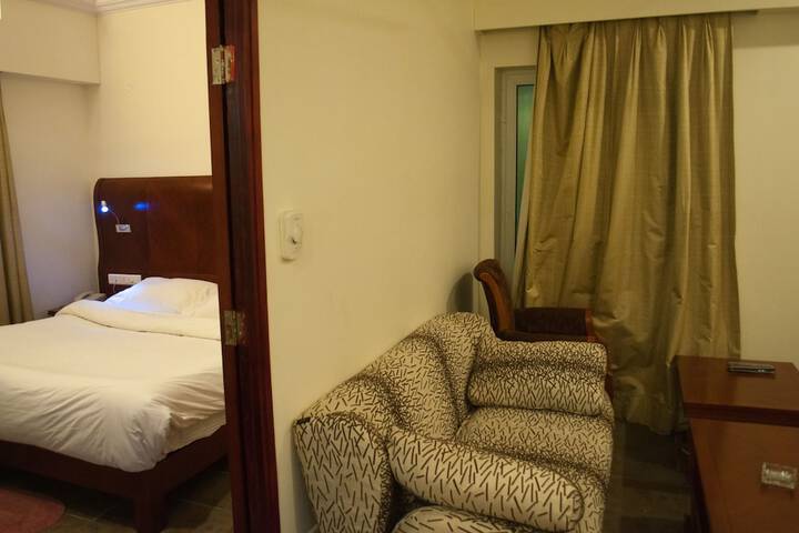 Room 11 of 35