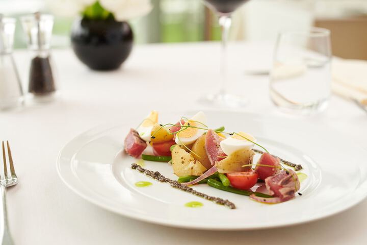 Dining 223 of 441