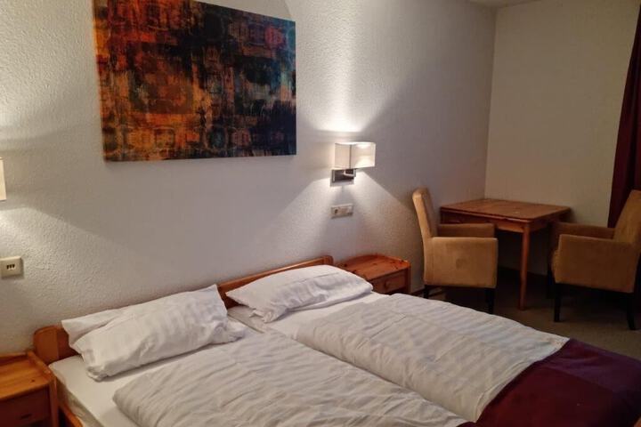 Room 30 of 50