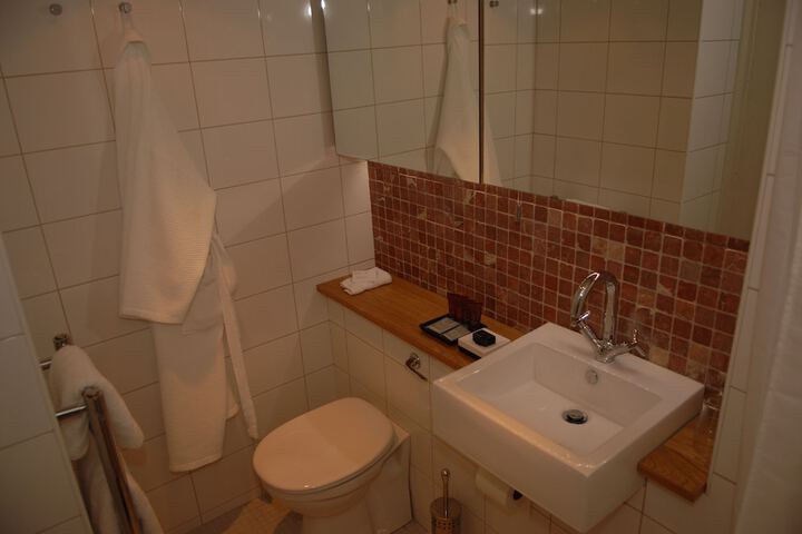 Clean Restrooms