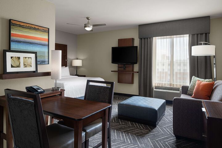 Room 21 of 40