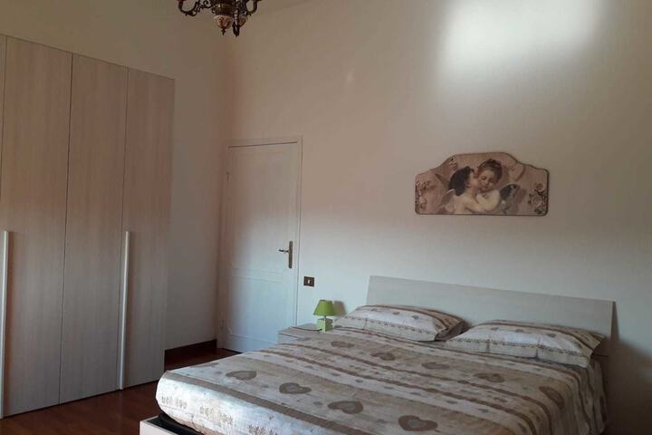 Room 10 of 39