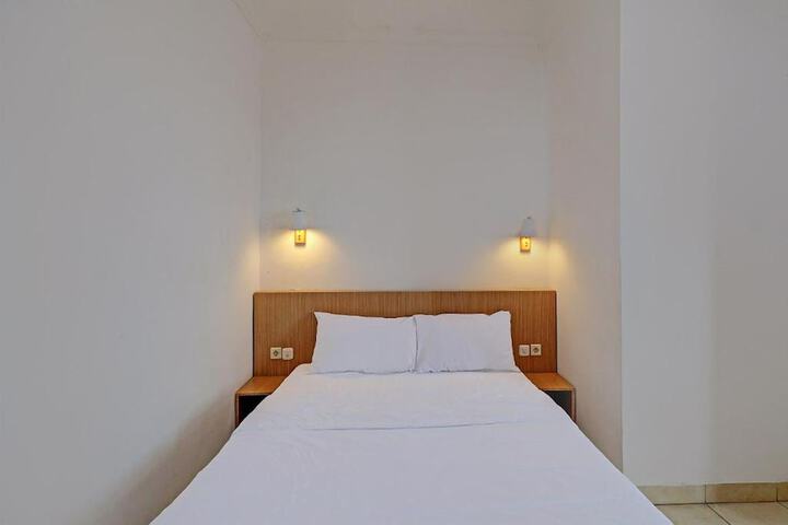 Room 17 of 39