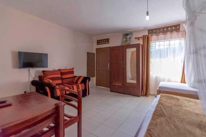 Safari Homes Hotel