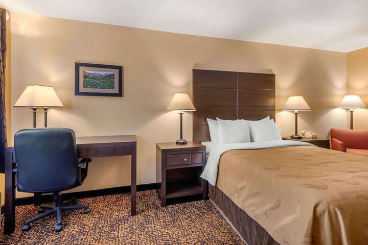 Room 16 of 38