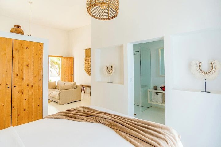 Room 44 of 64