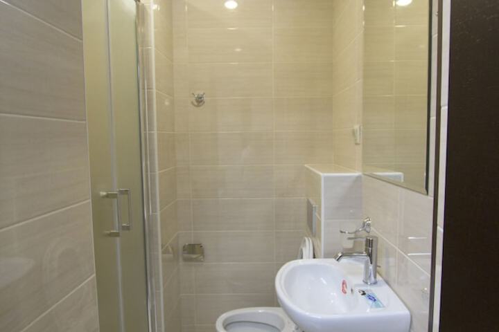 Room 40 of 51