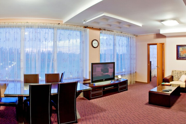 Room 57 of 99
