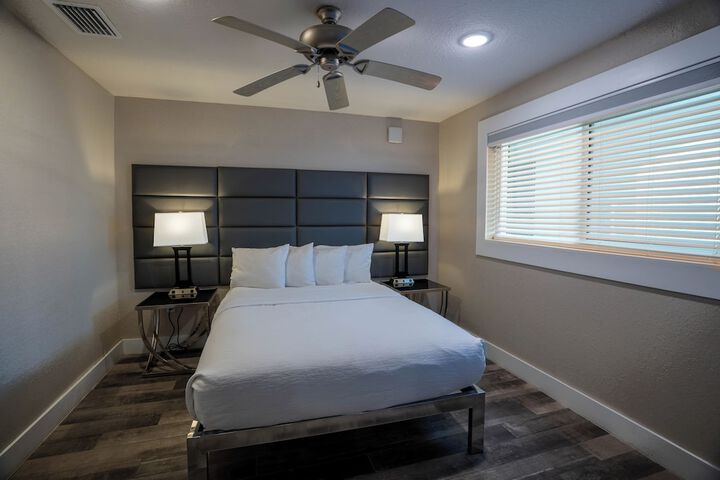 Room 10 of 54