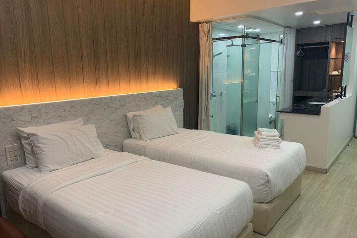 Room 20 of 44