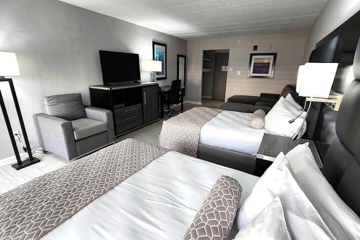 Room 8 of 31