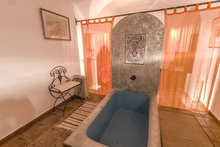 Hotel Interior 27 of 38