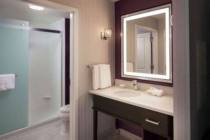 Bathroom shower