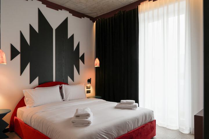 Room 18 of 40