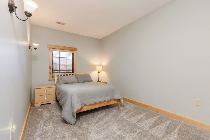 1 Bedroom Mountain Deluxe Villa King Bed Sofa (69 of 108)