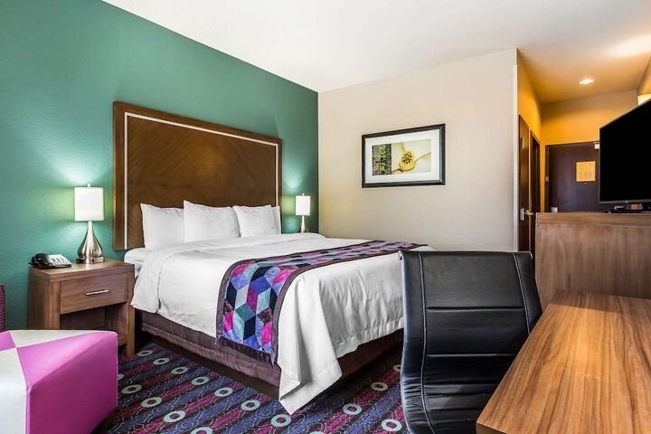 Standard | King Bed (13 of 14)