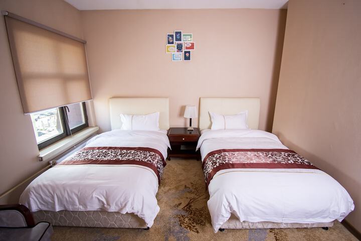 Room 10 of 68