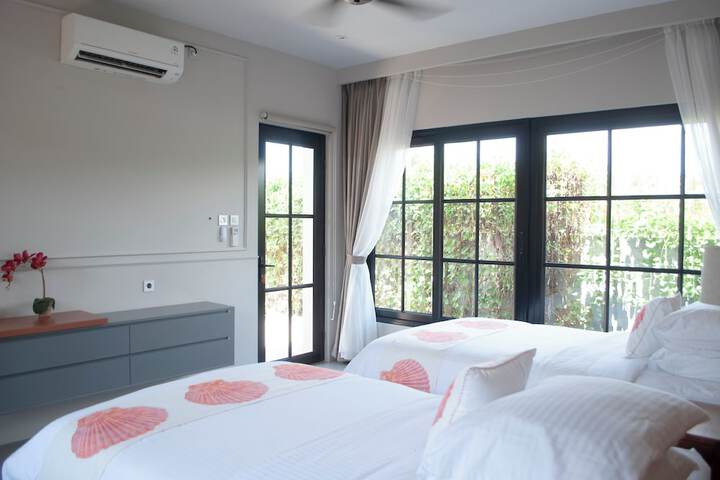 Room 35 of 115