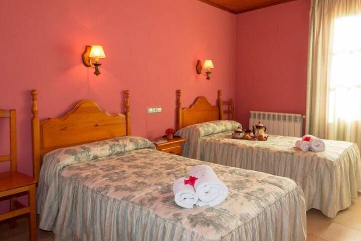 Room 4 of 14