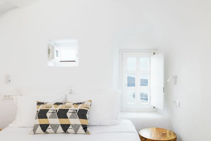 Room 52 of 150