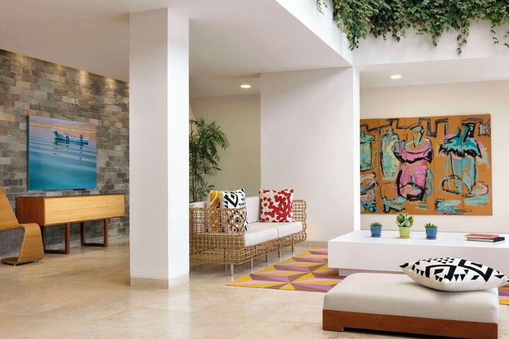 Guest Lobby