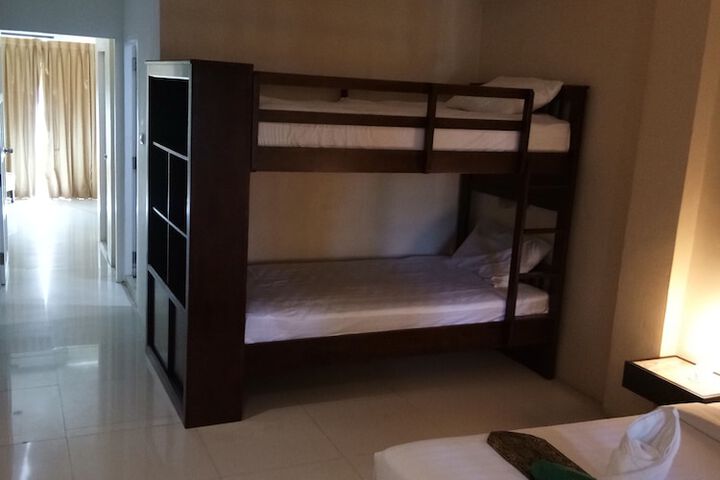 Room 3 of 36